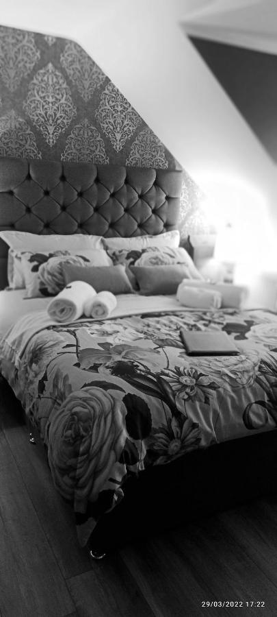 Outlander Boutique B&B King Cruden Bay ภายนอก รูปภาพ